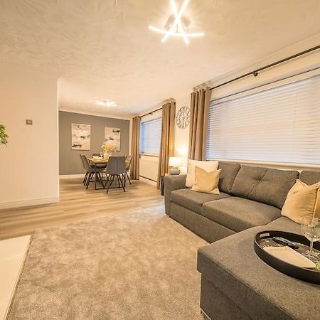 Entire Bungalow In Rawmarsh Экстерьер фото